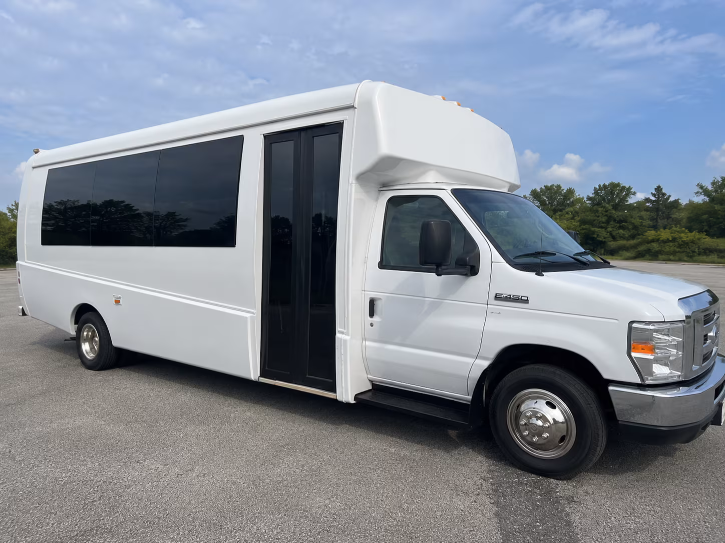 Waco Winery Tour & Pub Crawl Transportation